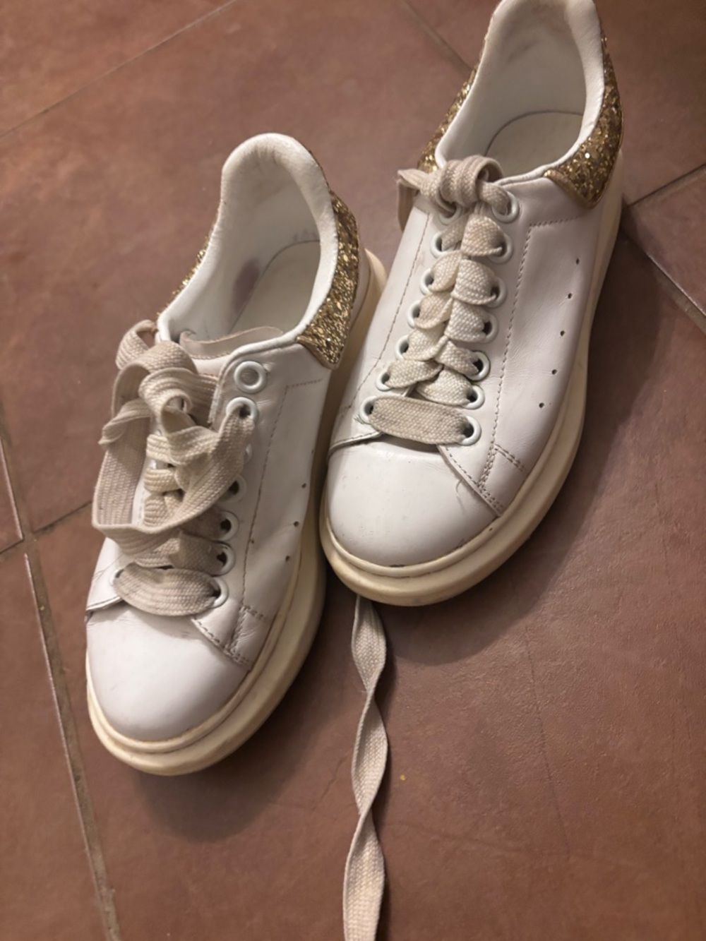 Alexander McQueen White Leather Sneakers with Gold Glitter Heel Tab